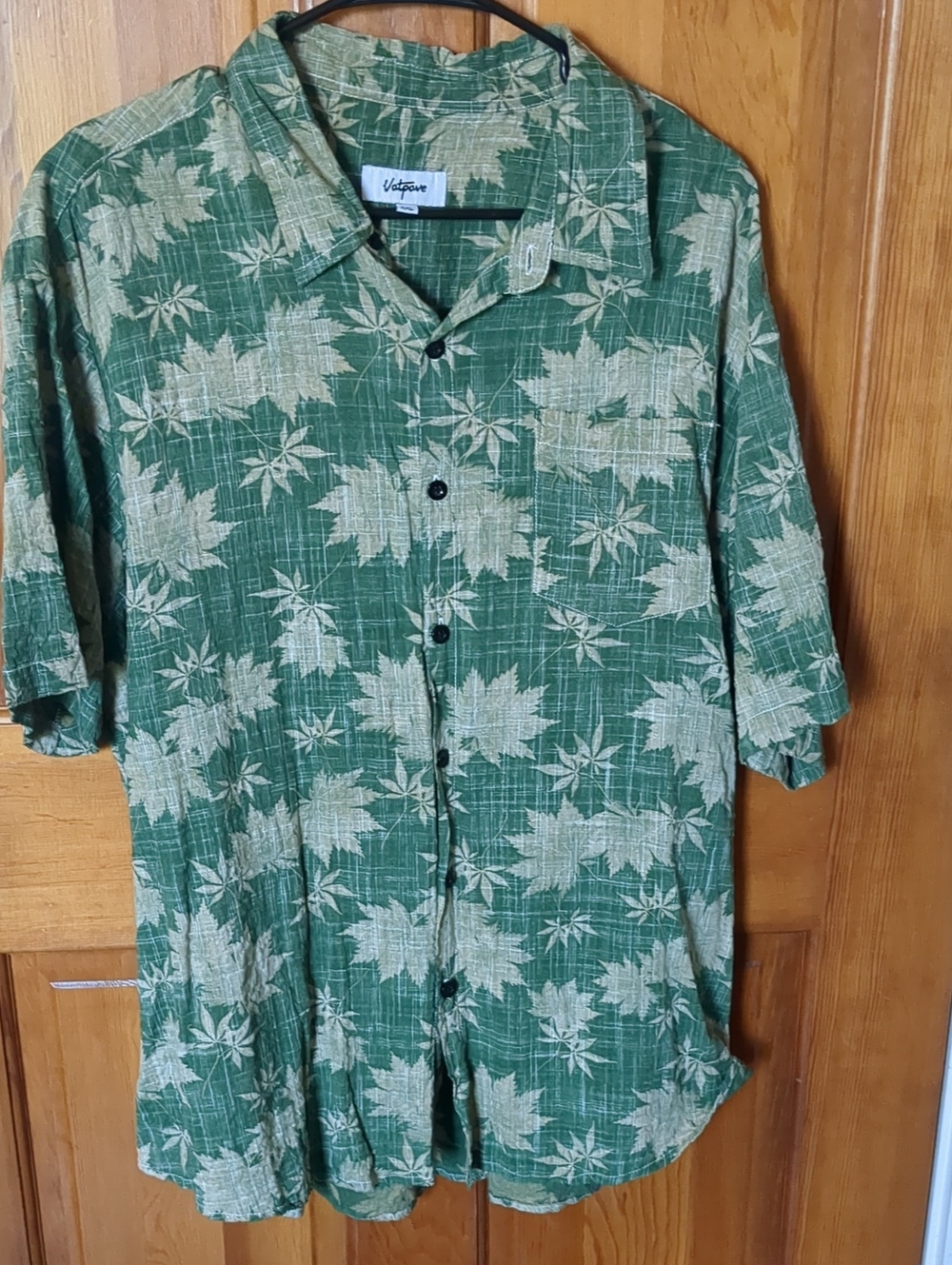 Vatpave XXL Button Up Short Sleeve Green Leaf Shirt Vintage